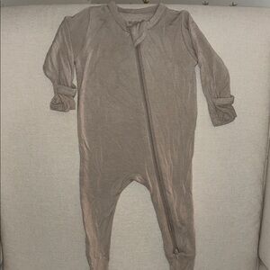 KYTE BABY Tan Kids One Piece